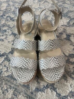 Marc Fisher White Snake-Print Scalloped Wedge Sandals
